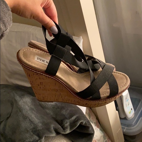 Shoes - Picture 2 of 3